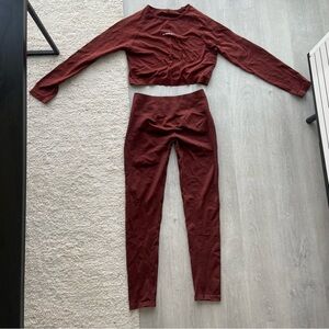 Alphalete- Amplify legging and Amplify Top